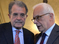 Romano Prodi e Vincenzo Visco contro il “sistema Amazon”, una “macchina infernale” che aumenta la produzione con meno lavoro